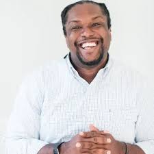 Solo vs. Partners: Turnkey Real Estate Investing Tips