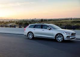 The volvo v90 cross country is a more rugged version of the regular v90 wagon. Volvo V90 2018 Price In Uae New Volvo V90 2018 Photos And Specs Yallamotor