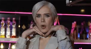 Oli london is some person who spend a lot (probably more than $150,000) on plastic surgery to look like a bts member, namely jimin. This Is The Weirdest K Pop Video I Ve Seen Hopclear