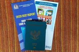 Paspor dikeluarkan secara resmi oleh negara untuk setiap warganya. Aneka Dokumen Yang Dibutuhkan Untuk Membuat Paspor