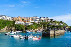 It is in an idyllic countryside location for a peaceful. Seven Charming Cornish Country Homes From Harbour Fronted Houses To Riverside Mansions Country Life