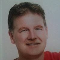 60+ perfiles de «Handsaker»