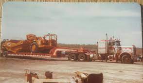 Arctic Equipment Picture Taken At Union Tractor On Calgary Trail 1978 Heavy Duty Trucks Big Trucks Caterpillar Equipment