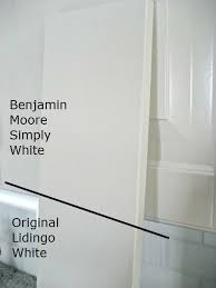 Paint Colour Review Benjamin Moore Simply White Oc 117 Painting Cabinets Simply White Benjamin Moore Off White Paints