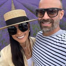 Some cute snaps from today's delicious lunch hosted by boursin and an  excellent cheese inspired menu from the incredible @fabulouslyfed_ 🙌🏻  Dining in the beautiful lavender fields at Lower Austin Lodge Farm,