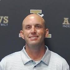 Andrew Couch's Instagram, Twitter & Facebook