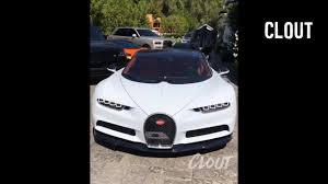 Kylie Jenner Shows Off Her New 3m Bugatti Chiron Youtube Bugatti Chiron New Bugatti Chiron Kylie Jenner