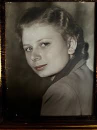 Obituary for West Bridgford resident and teacher Esther Letizia