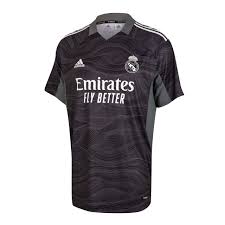 Download real madrid kits for dream league soccer and build up your team with luka modric, tony kroos, gareth bale, karim benzema founded on 6 march 1902, real madrid is the most successful football club in the 20th century. First Second And Third Shirts And Uniforms Real Madrid Cf Eu Shop