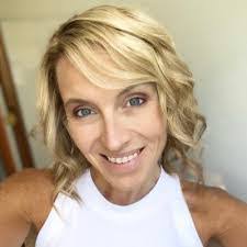 Linda Manges's Instagram, Twitter & Facebook