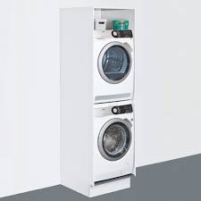 Grâce à nos solutions de rangement pour buanderie, vous pourrez ranger votre séchoir à linge, vos paniers de rangement sur des étagères et vos pinces à linge dans nos boites prévues à cet effet. Schuller Arriere Cuisine