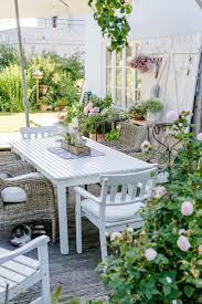This Is How Summer Works Or My Summer Garden Pomponetti That 39 S Summer Or My Summer Garden Pomponetti In 2020 Summer Garden Cottage Garden Garden Deco