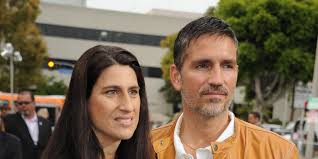 Găsește acest pin și încă altele în actori români de la petre78. Jim Caviezel S Wife Kerri Browitt Caviezel Children Age