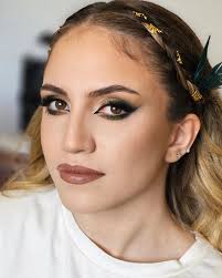 Grafismi, verde, oro ed io innamorata di questo look deciso e  accattivante!!! Faresti mai un make up così o preferisci un trucco più  nude? Dimmelo nei commenti!😉 #inpuntadipennelli #makeup #makeupartist  #italianmakeupartist
