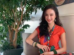 Trong video lần này, angela phương trinh cũng tự đặt thiết kế riêng những hình ảnh để người xem được. Angela PhÆ°Æ¡ng Trinh Gay Sá»'c Khi Chia Sáº» Cach Chá»¯a Trá»‹ Ung ThÆ° Dá»±a Tren Viá»‡c Sam Há»'i