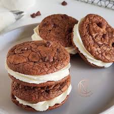 Cookies Brownies Fourres Vanille Cœur Praline En 2020 Gateaux Et Desserts Cookies Et Biscuits Alimentation