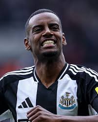 Alexander Isak set to resume training with Newcastle United, per The  Athletic FC 🔙 The 25-year old striker missed the club's pre-season tour in  Asia but is set to reunite with the