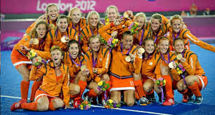 De eer om mee te doen is groot en het winnen van een medaille zorgt voor eeuwige roem. Nederlands Hockeyteam Olympisch Kampioen 2012 Field Hockey Women S Hockey Hockey Teams