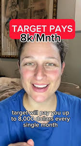 Carolyn Latham's Instagram, Twitter & Facebook