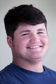 Community recognizes 2022 graduates