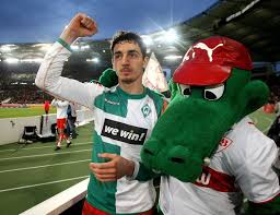 Schalke wie immer ohne niveau! Das Sind Die Maskottchen Der Fussball Bundesligisten Fussball Bilder Und Fotos Weser Kurier