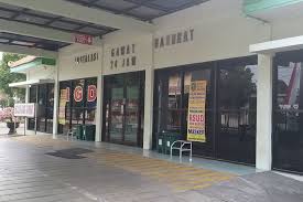 Untuk di tempatkan di kantor cabang silahkan untuk lowongan kerja dikirimkan email ke sdm@labkimiafarma.co.id dan cc ke marketingpusat.kfd@gmail.com terimakasih. Dokter Rsud Kota Madiun Positif Covid 19 30 Tenaga Medis Jalani Tes Swab Halaman All Kompas Com