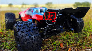 People always love seeing these things fly! #rcfun #goodtimes #showst...