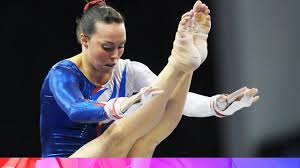 Total swimming is revolutionising swimming with our mobile pool programmes, olympic athlete led events, learn to swim academies and innovative temporary pool solutions. 2009 Beth Tweddle Gold Floor World Championships London Youtube