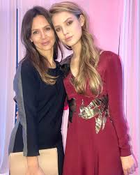 The most compatible signs with cancer are considered to be taurus, virgo, scorpio, and pisces, while the least compatible signs with cancer are generally considered to be aries and libra. Iga Lis Wyjechala Na Studia Za Granice Jak Kinga Rusin Zniosla To Rozstanie 3 Viva Pl