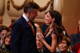 HERMANA REINA LETIZIA