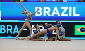 Artistic gymnastics is a discipline of gymnastics in which athletes perform short routines on different apparatuses, with less time for vaulting. Conjunto Brasileiro Brilha Nas Finais De Baku E Busca Vaga Olimpica No Rio