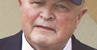 Walter Jinks's Instagram, Twitter & Facebook