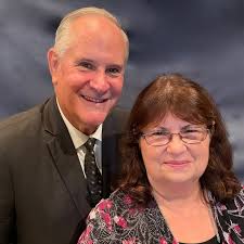 Learn about 16 couples called to serve as temple presidents and matrons —  from Manitoba to Mexico