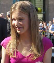 Prinses elisabeth is momenteel op militair trainingskamp in elsenborn. Princess Elisabeth Duchess Of Brabant Wikipedia