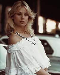 Behind the counter stood dorothy hoogstraten. Dorothy Stratten Movies Tv And Bio