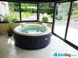 Ou Installer Un Spa Gonflable Chez Soi Spa Gonflable Jacuzzi Interieur Jacuzzi Gonflable