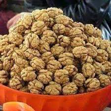 We are privileged to supply prestigious london stores, palaces, castles, stately homes, garden centres, delicatessens, farm shops, hamper companies, department stores and gift shops with corporate or walnut tree custom made gifts. Walnut Kernels Four Pieces Shah Dry Fruits