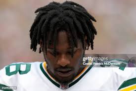 Malik Heath of the Green Bay Packers is defended by Nate Wiggins of... News  Photo