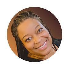 Kenisha Hunter's Instagram, Twitter & Facebook