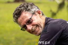 PLEASE! Would anyone in Wanganui have spare feijoas for preserves? They  would be very appreciated but unfortunately I no longer drive although live  centrally.