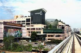 You can basically find anything you need in this place, from quality shoes to coats & long sleeves. Guys The Bandar Utama Mrt 1 Utama Pedestrian Bridge Is Finally Open News Rojak Daily