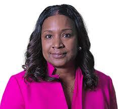 Edwina Mccray's Instagram, Twitter & Facebook