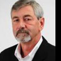 Leo Lirette's Instagram, Twitter & Facebook