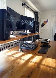 Reclaimed Wood Diy Studio Desk Studio Desk Diy Computer Desk Home