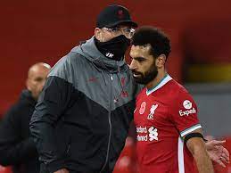 Jurgen klopp embraces liverpool forward mo salah. Mohamed Salah Has The Marks To Prove He Didn T Dive Says Jurgen Klopp Mohamed Salah The Guardian