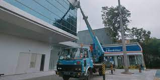 Pengecatan dan Pembersihan