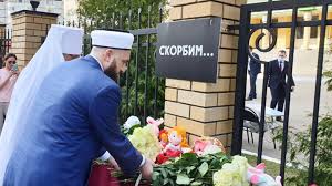О том, что в гимназии случилось чп, первыми узнали жильцы соседнего дома. Bw Zhwxjpr89dm