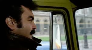 🎬Bella città Parigi, eh? Cetto, non è Ascoli, non è Andria, non è Foggia,  però bella cittadina, devo di' bella, nel suo piccolo bella... , •, •, •,  Eccezzziunale... veramente, film italiano del 1982 ...