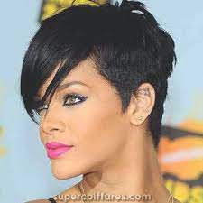 50 Coupes De Pixie A La Mode Avec Des Idees A Longue Frange Supercoiffures Com Greffe De Cheveux Coupe De Cheveux Coiffure Rihanna