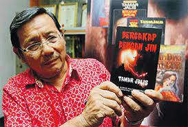 Siri bercakap dengan jin (sbdj) karya tamar jalis adalah siri cerita kreatif melayu yang terbanyak dan paling lama bersiaran dalam sebuah majalah tempatan. Tamar Jalis Dan Siri Berckap Dengan Jin Kuseman Com